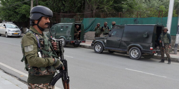 Delhi accusa Islamabad di non aver rispettato la tregua