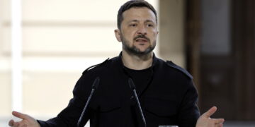 Podolyak: 'Non ha senso tenere una riunione a livello inferiore'