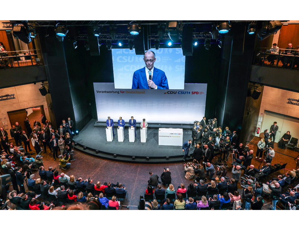 L’Unione e l’Spd firmano il patto di governo in Germania