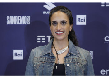 'Non mi piacciono gli slogan. Io sto con la pace'