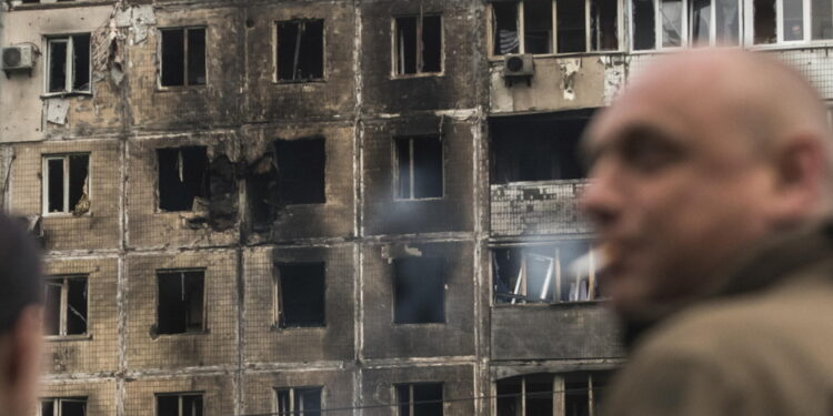 'Gb aumenterà aiuti a Kiev finché Mosca non cesserà il fuoco'