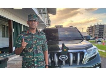 L'avvertimento del capo dell'esercito Khan