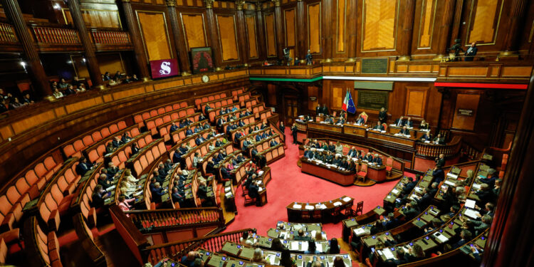 Ha sostituito la pdl delle opposizioni sul salario minimo
