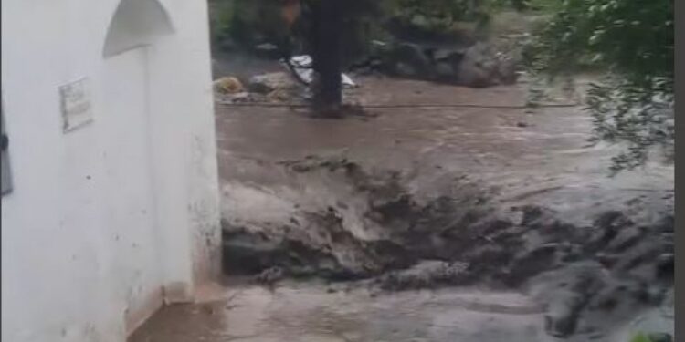 Strade invase dal fango. Pro loco