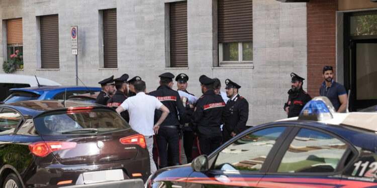 Su di lui pendeva un mandato di arresto europeo per altri reati