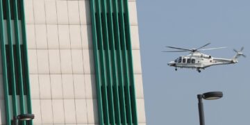 Era salito sul mezzo di un conoscente per fare un giro con amica