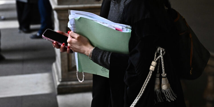Dopo che il giudice aveva trasmesso atti in procura