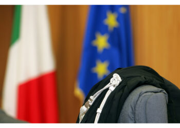 Imputato il marito