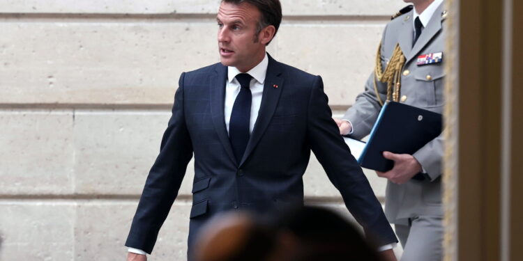 'La Francia condanna sempre ogni atto antisemita'