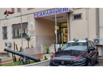 Denunciato dai militari dopo l'ultimo episodio di violenza