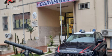 Denunciato dai militari dopo l'ultimo episodio di violenza