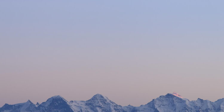 'Portati via in elicottero