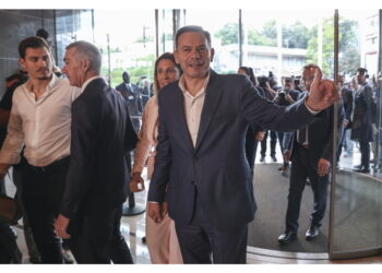 Alleanza democratica tra 29%-34%