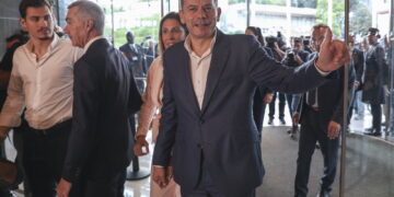 Alleanza democratica tra 29%-34%