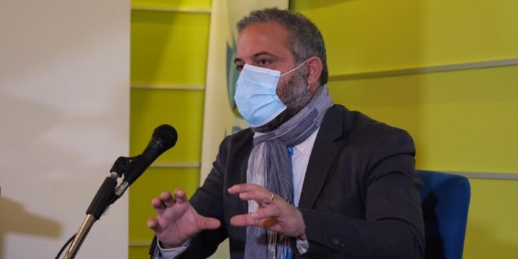 Nel 2022 fu sospeso dal presidente della Regione