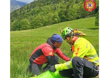 Intervento del soccorso alpino e dell'elicottero del 118
