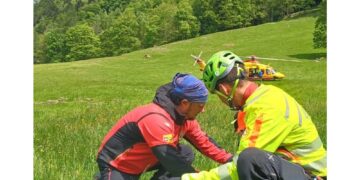 Intervento del soccorso alpino e dell'elicottero del 118