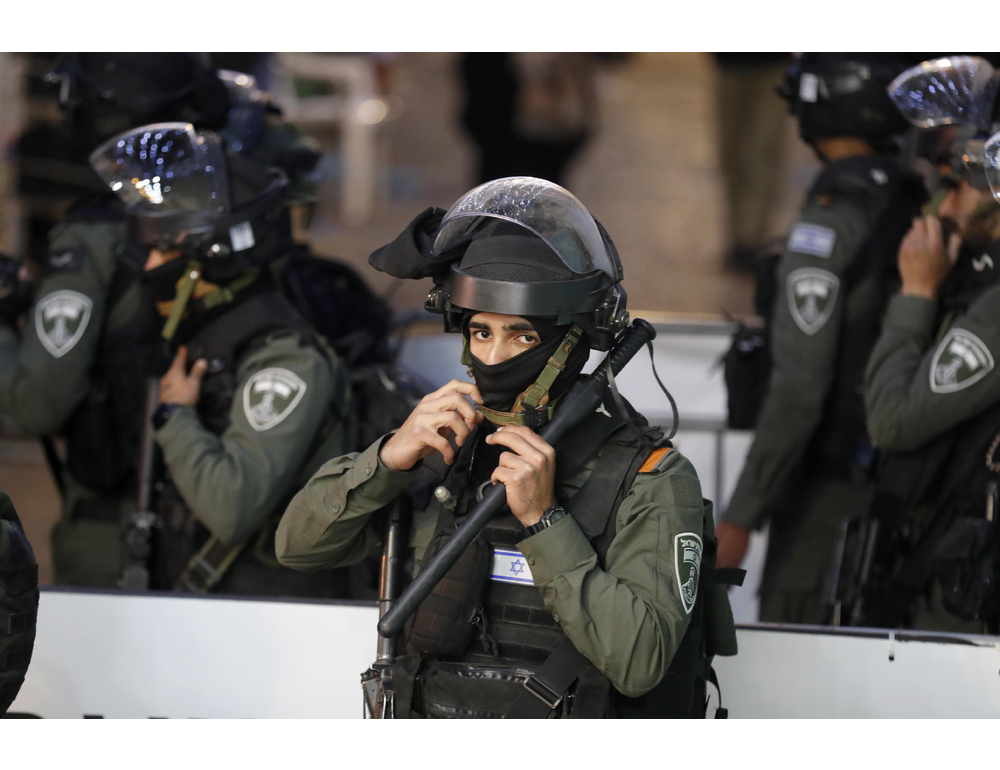 Proteste e scontri a Gerusalemme contro operazione a Gaza