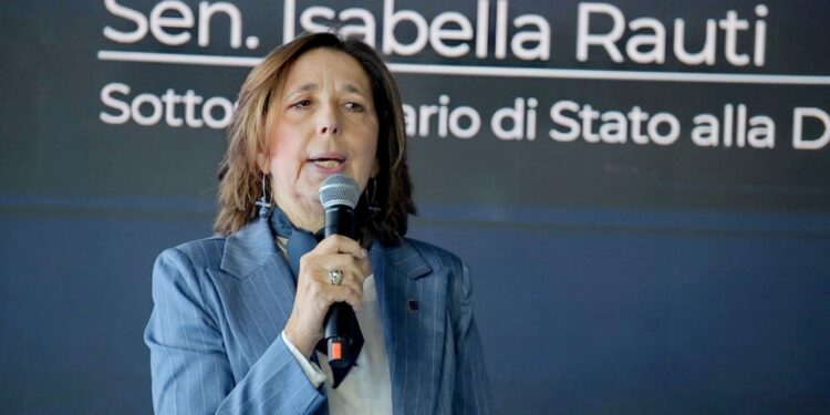 'In alcuni Paesi veliero è stato simbolo di pace e diplomazia'