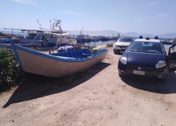 Avvistato un altro barchino con 15 persone a bordo