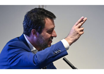 Chi pensa che immigrazione massa sia problema deve poterlo dire