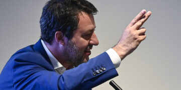 Chi pensa che immigrazione massa sia problema deve poterlo dire