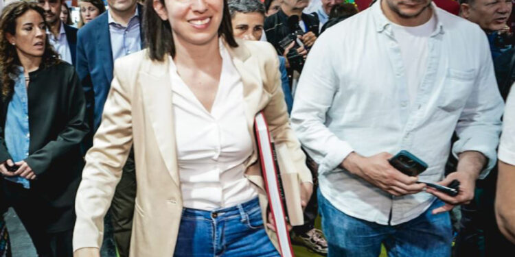 Siamo qui per accendere un faro sui referendum