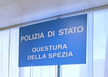 Invito a trovare "soluzioni alternative" da Questura Spezia