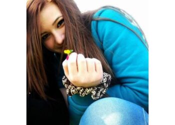 Melissa Bassi aveva 16 anni. Alla cerimonia oggi i genitori
