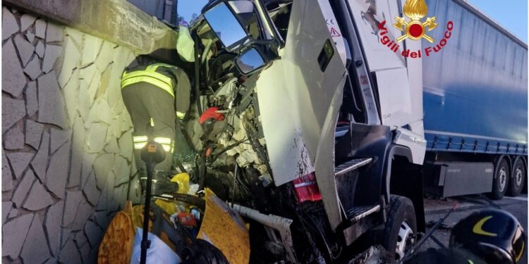 Incidente sull'A1 nel tratto di Barberino di Mugello