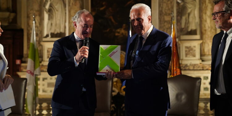 Passaggio testimone a Venezia fra Zaia e Giani
