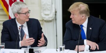'Ho detto a Cook iPhone venduti qui devono esser fabbricati qui'