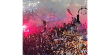 Divelte transenne disposte dal Comune su monumento caro a tifosi