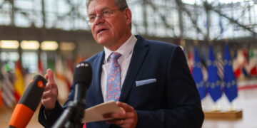 La telefonata tra Sefcovic e i due negoziatori americani