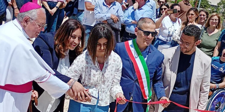 E' un ex albergo acquistato da una coppia per aiutare famiglie