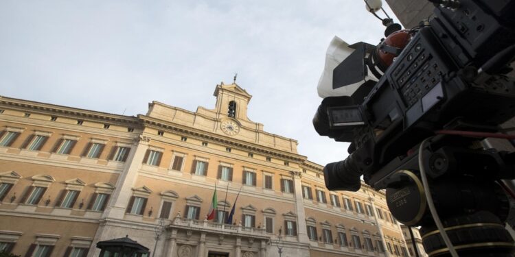Ipotesi avanzata alla capigruppo di Montecitorio.Pd