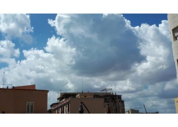 Temperature massime non oltre 27 gradi. Peggioramento da lunedì