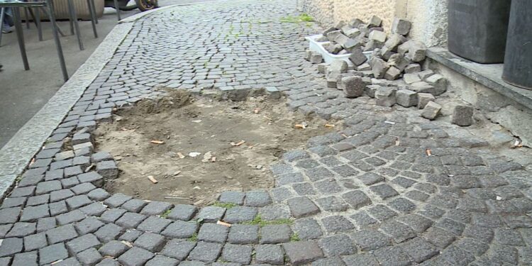 Buca viale Geno