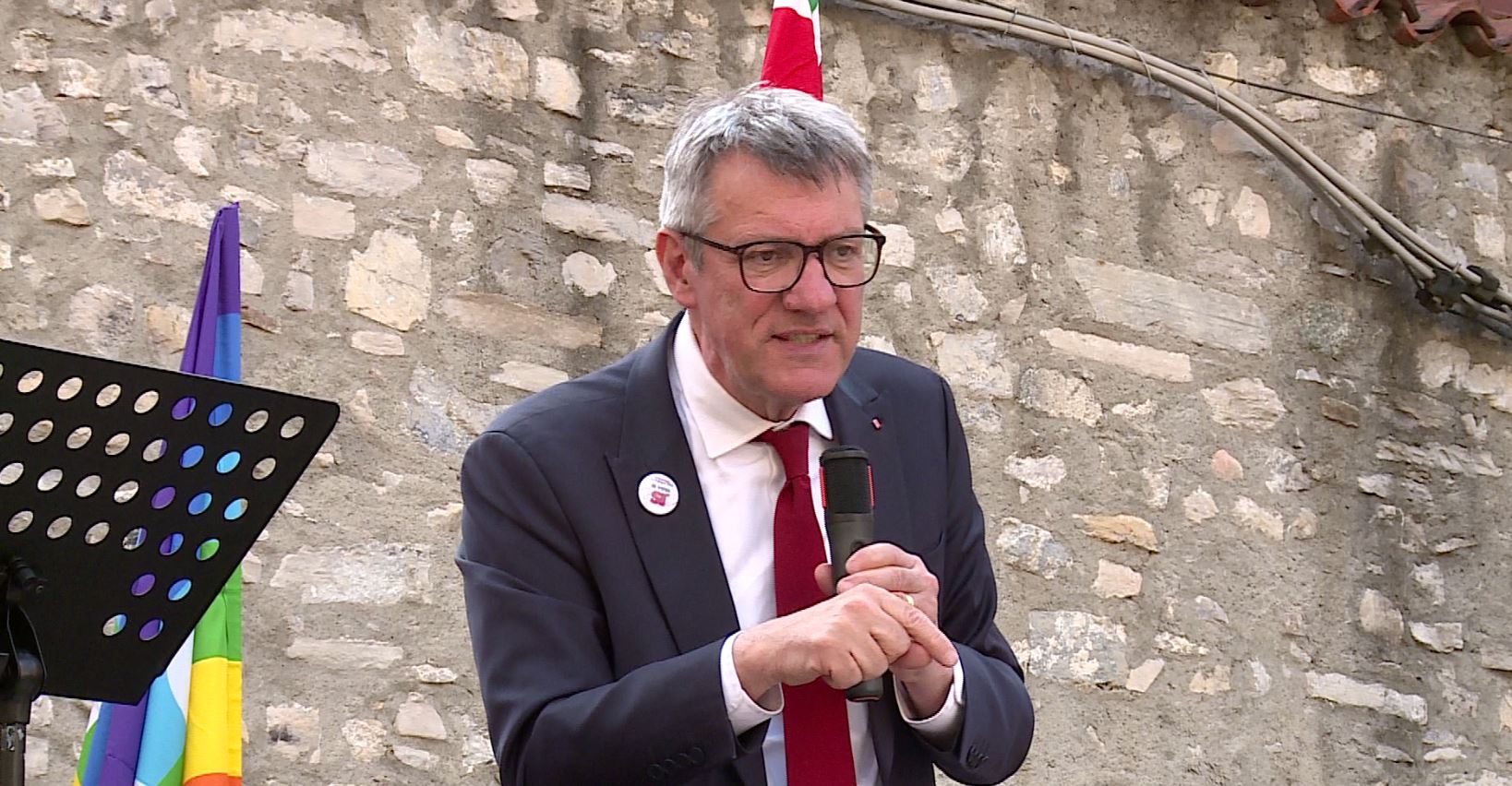 Cgil, il segretario Landini a Como invita i cittadini a votare per i referendum