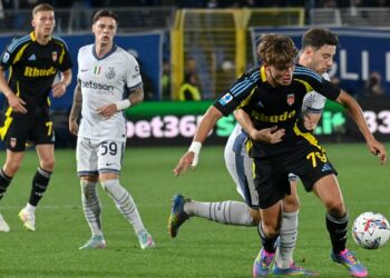 Nico Paz in azione durante Como-Inter (foto Roberto Colombo)