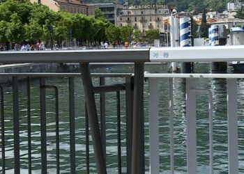 Nuovi parapetti lungolago Como