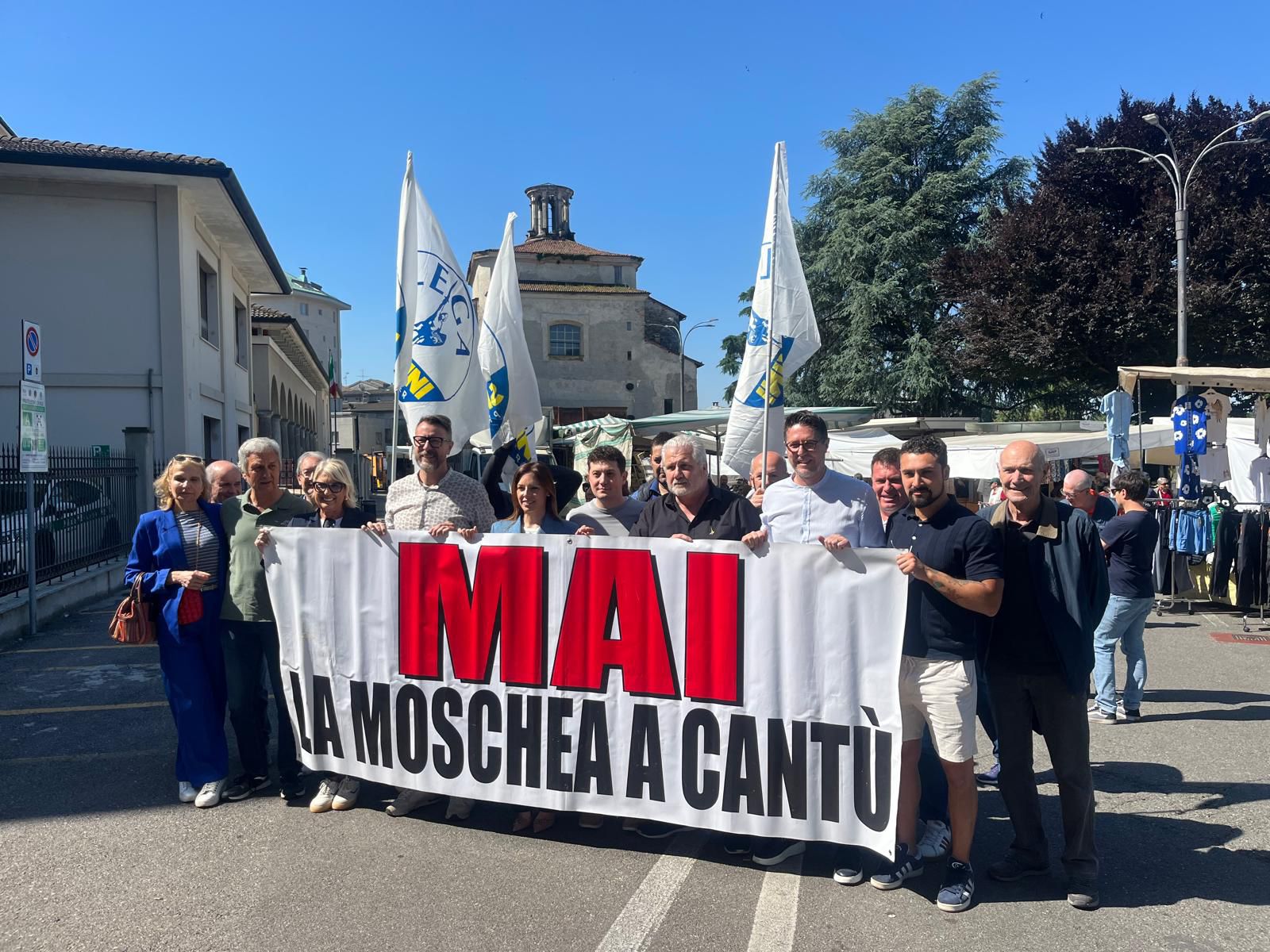 Lega in piazza a Cantù: “No alla moschea di via Milano”