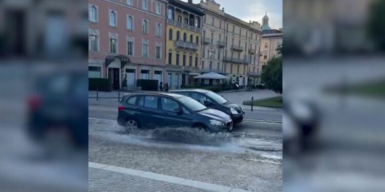 lungolago di Como allagato