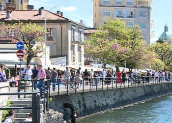 turisti Como