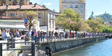 turisti Como
