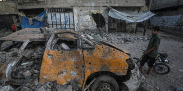 Colpita una scuola nel nord e tende ad al-Mawasi