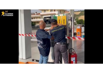 Provvedimenti anti-mafia della Dda di Ancona eseguiti da Finanza