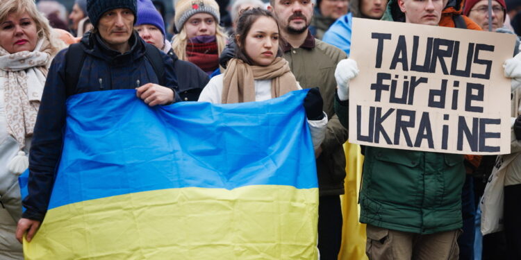 Ministro Pistorius ha incontrato il presidente Zelensky a Kiev