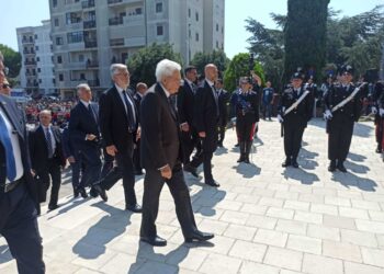Il capo dello Stato ha abbracciato moglie e figlie del militare