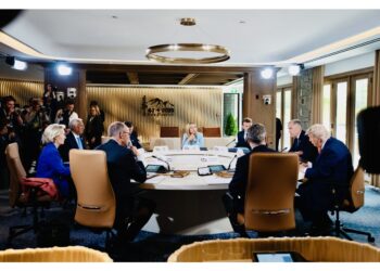 "Faccia a faccia richiesto da presidente della commissione Ue'